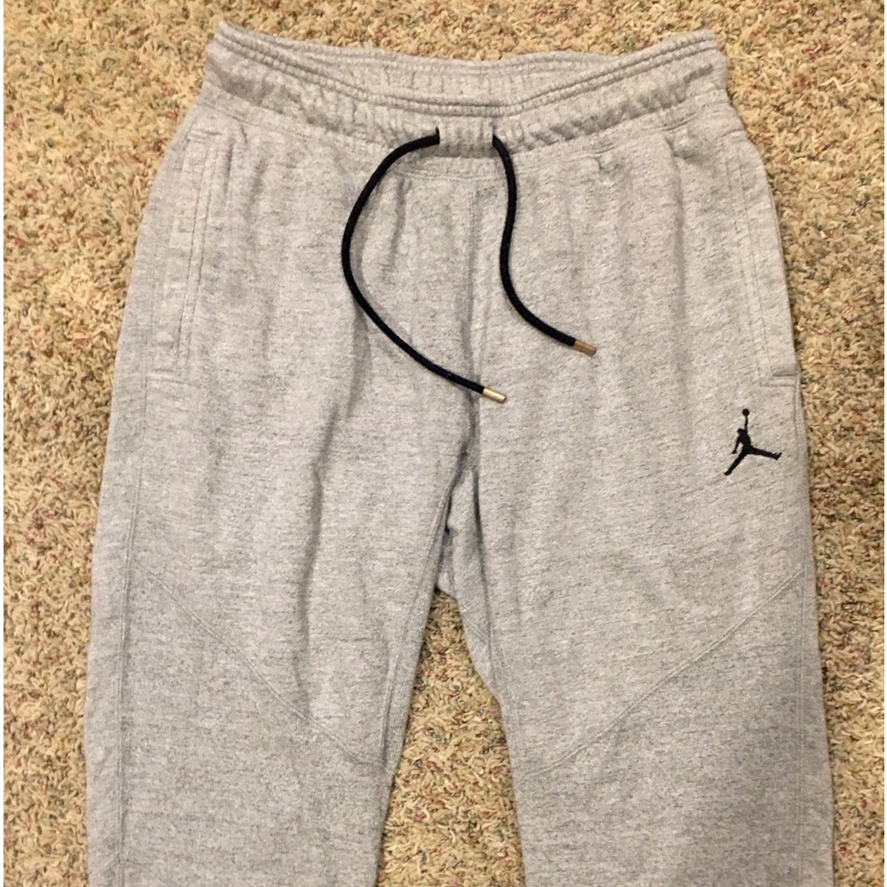 JORDAN WINGS FLEECE JOGGERS NWOT